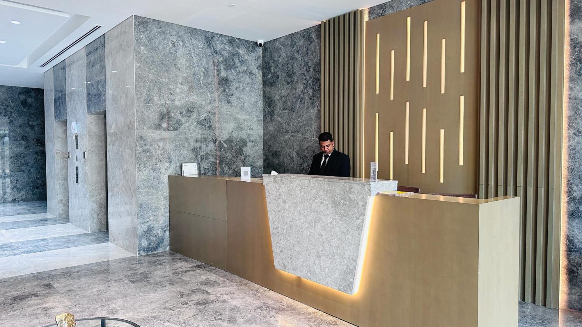Guest house Sunday Sheikh Zayed Road Concord Tower By Belvilla